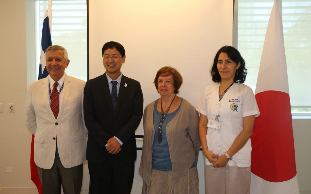 Embajada de Japón dona cunas clínicas a la Unidad de Cuidados Intensivos