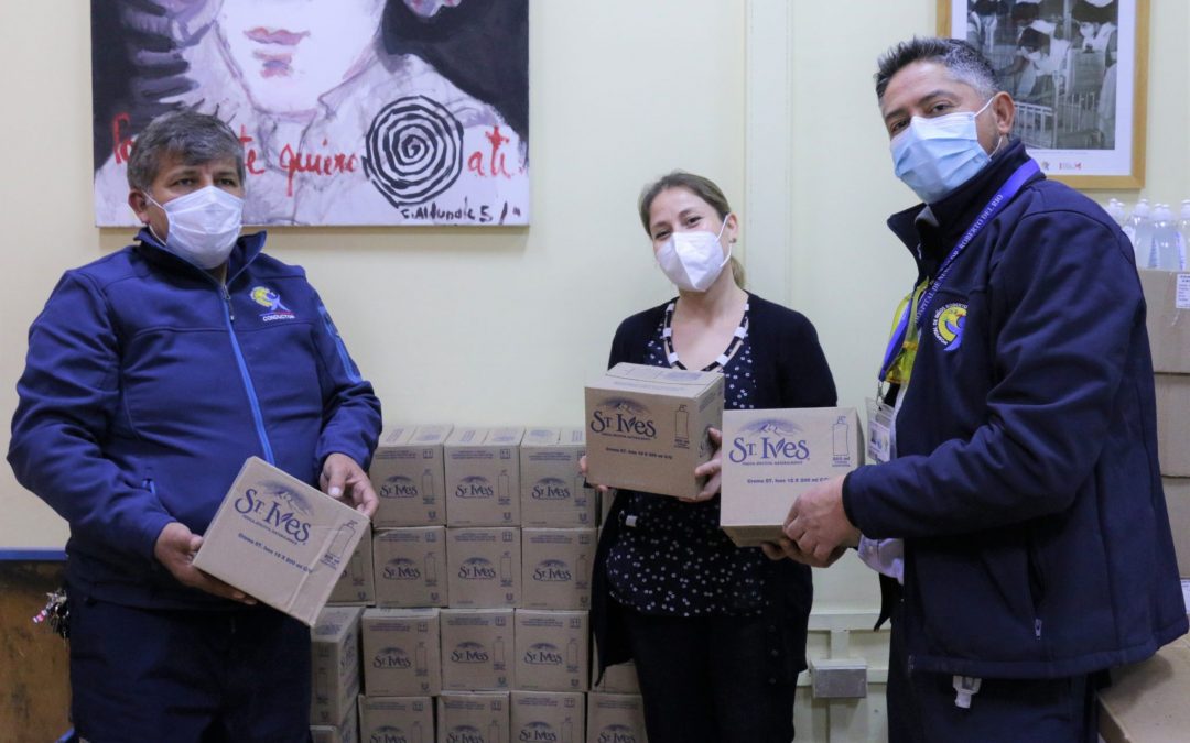 Donación Desafío Levantemos Chile a Hospital Roberto del Río