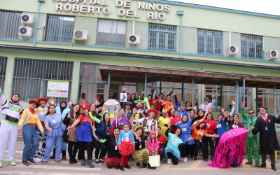 Hospital Dr. Roberto del Río celebra el Mes de la Niñez con una jornada que reunió a Francisco Melo, Pastelito, Junior y las Tortugas Ninjas