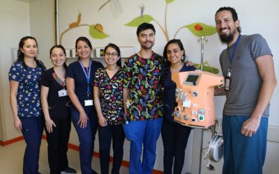 Hospital Roberto del Río realiza la primera terapia de soporte renal  para neonatos (o niños con menos de 3 kilos de peso)